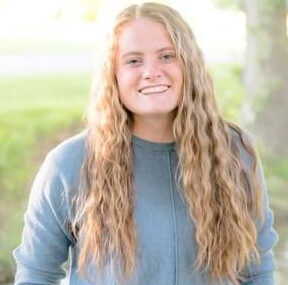 Ashleigh cropped bio pic Heather Geiger